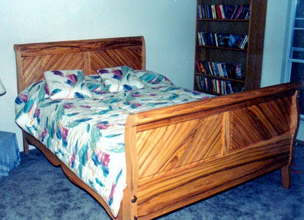 Sleighbed with Mineral Streaking